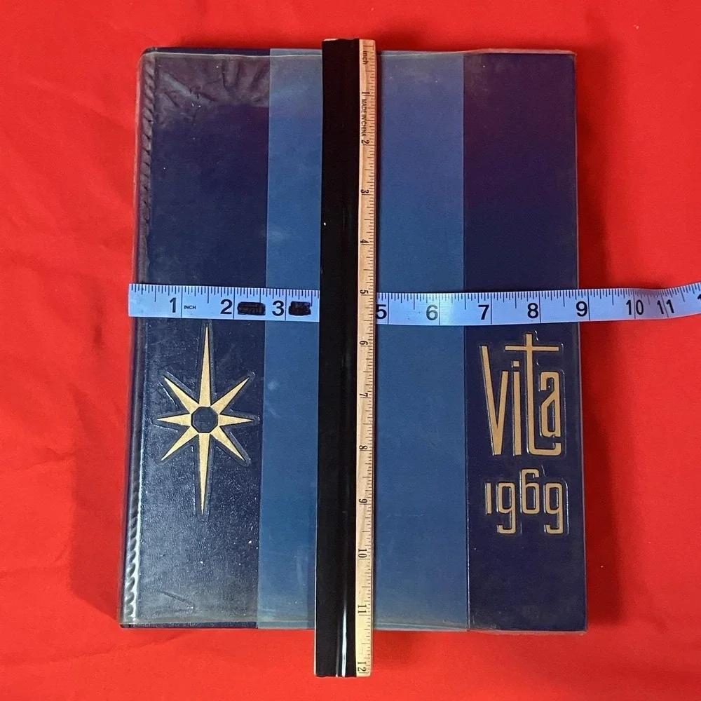Vtg 1969 Vita Yearbook / Lee M. Thurston‎ High School Redford MI / Detroit